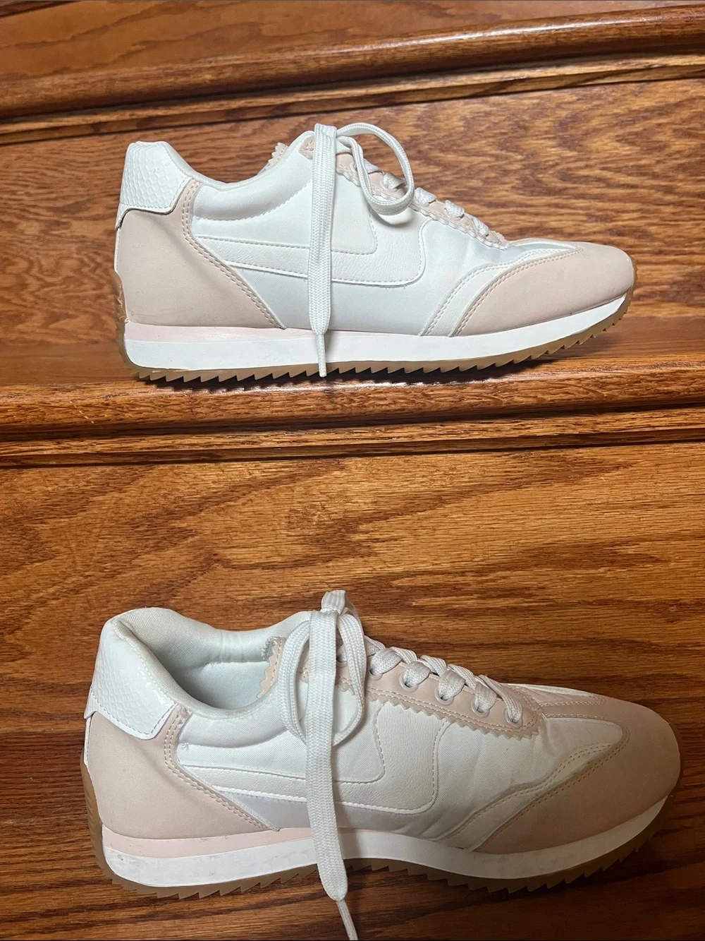 Project Cloud Lace up Fashion Sneakers Tennis Shoes White Tan Women's 7.5